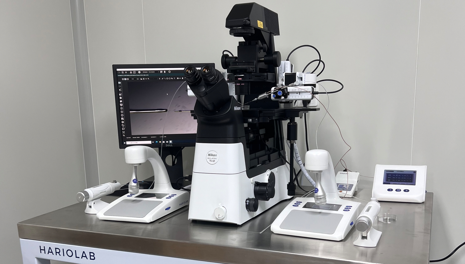 Micromanipulator & Femtoinjector